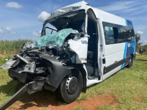 Motorista de van da Saúde de Sorocaba morre em acidente durante transporte de pacientes em Barra Bonita
