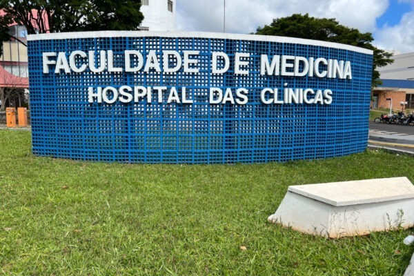 Polícia investiga dentista do HC de Botucatu por assédio e violência sexual contra paciente oncológica