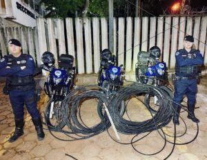 ROMO prende em flagrante três indivíduos por furto de cabos de telefonia no Jardim Santa Mônica