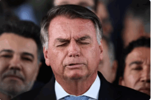 Penas máximas para crimes atribuídos a Bolsonaro podem levar a uma condenação de 43 anos de prisão