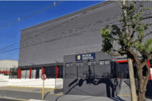 Mulher é presa em Bauru após matar marido com pedaço de espelho
