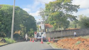Botucatu segue com falta de energia após temporal; Prefeitura entra na Justiça contra CPFL