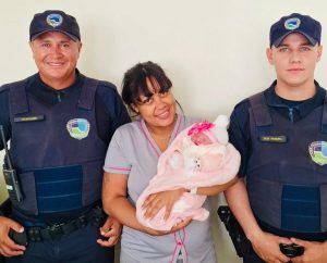 GCM de Botucatu auxilia gestante em trabalho de parto até a Maternidade da Unesp