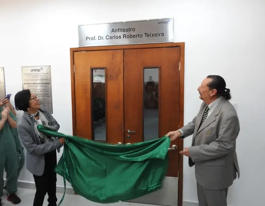 14news.com.br-anfiteatro-do-cempas-recebe-o-nome-do-professor-carlos-roberto-teixeira-14news.com-.br-anfiteatro-do-cempas-recebe-o-nome-do-professor-carlos-roberto-teixeira-image-2.jp (1)