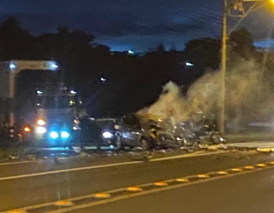 14news.com.br-apos-choque-veiculo-pega-fogo-na-saida-de-botucatu-acidente-4