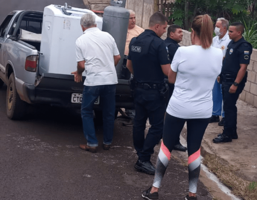 14news.com.br-apos-furto-em-creche-gcm-localiza-objetos-perto-de-rio-image-1-576x1024