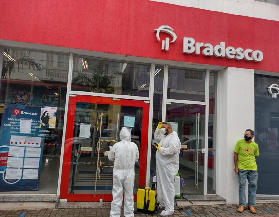 14news.com.br-banco-fechado-devido-a-covid-19-recebe-higienizacao-img-20220201-095343462-hdr-1024x768