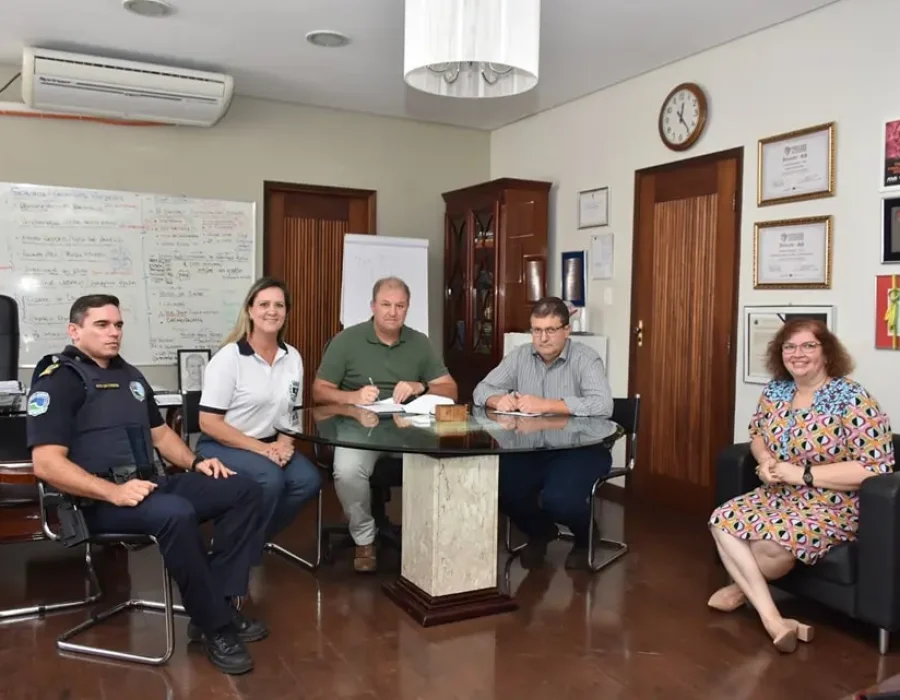 14news.com.br-botucatu-cria-grupamento-comunitario-escolar-14news.com-.br-botucatu-cria-grupamento-comunitario-escolar-image-2.jpg (1)