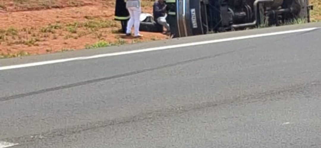 14news.com.br-capotamento-e-registrado-na-rodovia-castelinho-img-20240206-wa0044
