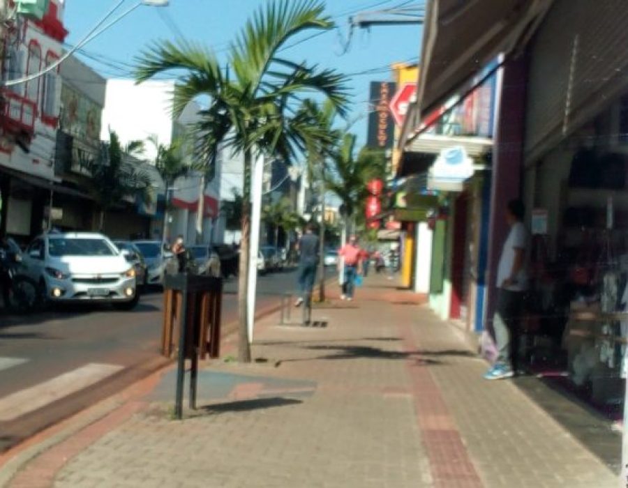 14news.com.br-comercio-de-botucatu-comeca-a-testar-abertura-do-comercio-em-drive-thru-comercio-btu-89-585x439