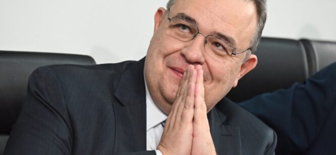 14news.com.br-dr-mauro-salles-ferreira-recebe-titulo-de-cidadao-botucatuense-14news.com-.br-dr-mauro-salles-ferreira-recebe-titulo-de-cidadao-botucatuense-screenshot-20240526-165234-510