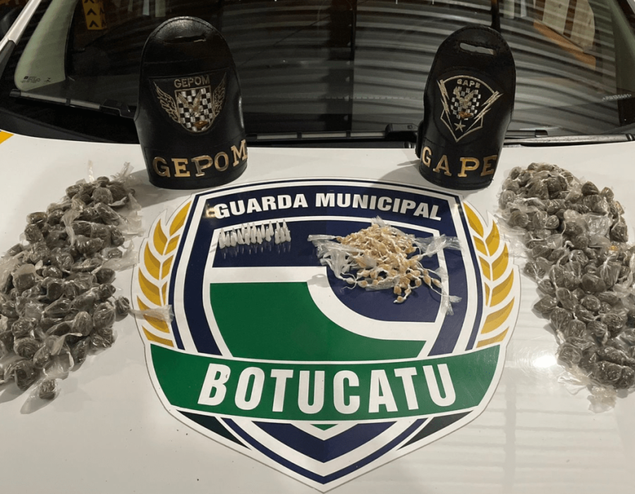 14news.com.br-gcm-volta-a-localizar-drogas-em-quadra-esportiva-image (1)