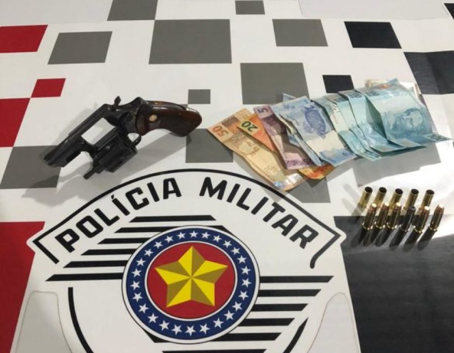 14news.com.br-homem-e-preso-apos-disparos-de-arma-em-bairro-de-botucatu-arma-ouro-verde-apagar-585x780