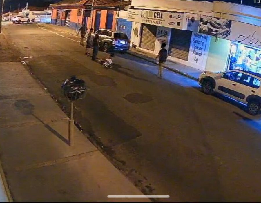 14news.com.br-homem-leva-chutes-na-cabeca-durante-agressao-em-botucatu-14news.com-.br-homem-leva-chutes-na-cabeca-durante-agressao-em-botucatu-screenshot-20231114-161747-2933