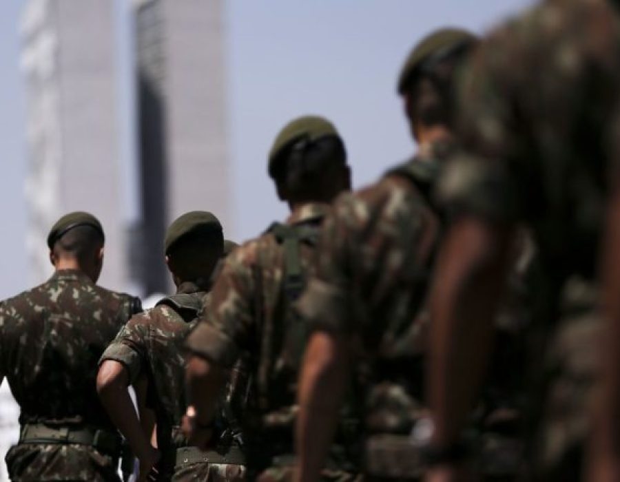 Preparativos finais para o desfile de 7 de Setembro, na Esplanada dos Ministérios.