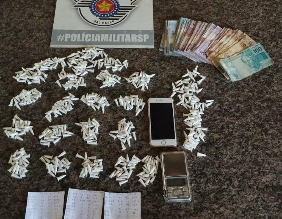 14news.com.br-policia-militar-realiza-prisao-por-trafico-de-drogas-no-jd-peabiru-img-20240206-wa0031