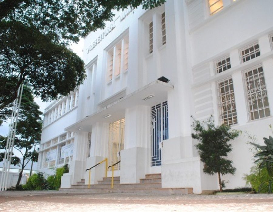 14news.com.br-prazo-para-pagamento-do-boleto-online-de-i-s-s-e-taxas-de-licenca-2020-vai-ate-sexta-feira-31-fachada-prefeitura-1