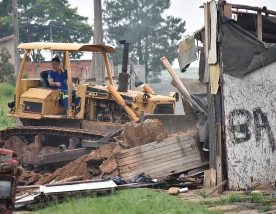 14news.com.br-prefeitura-derruba-barracos-de-favela-e-inclui-familias-no-aluguel-social-fb-img-1708445570539