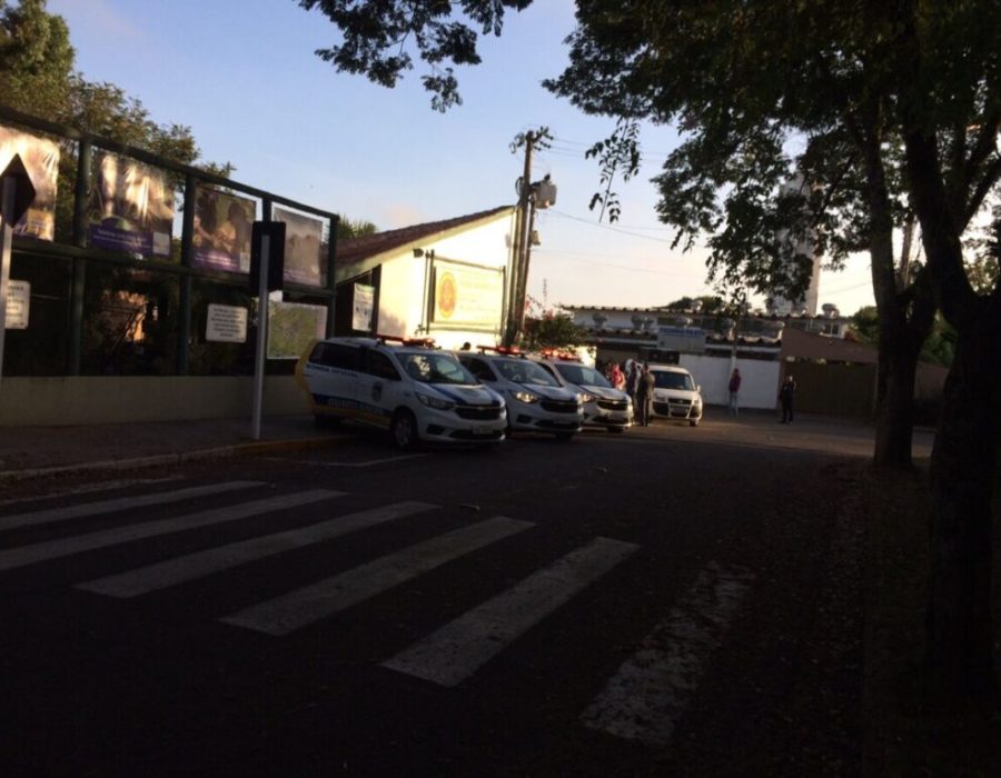 14news.com.br-protesto-e-realizado-em-frente-a-cozinha-piloto-img-20220627-wa0025-1024x768