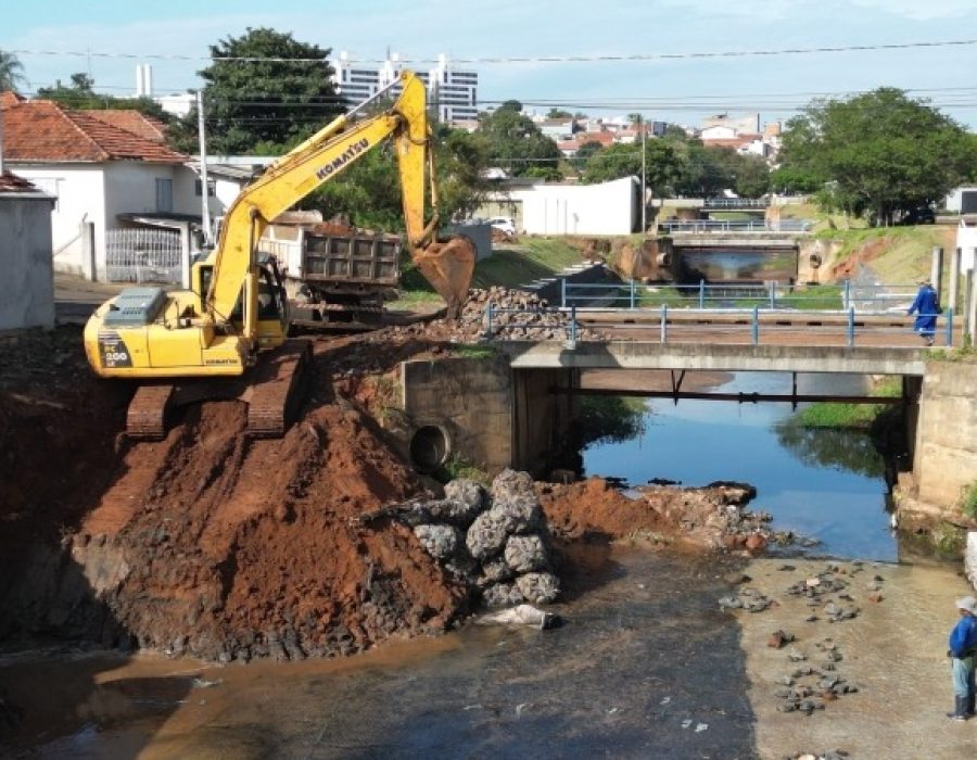 3202e36e3058f349a4284ed3577a883e