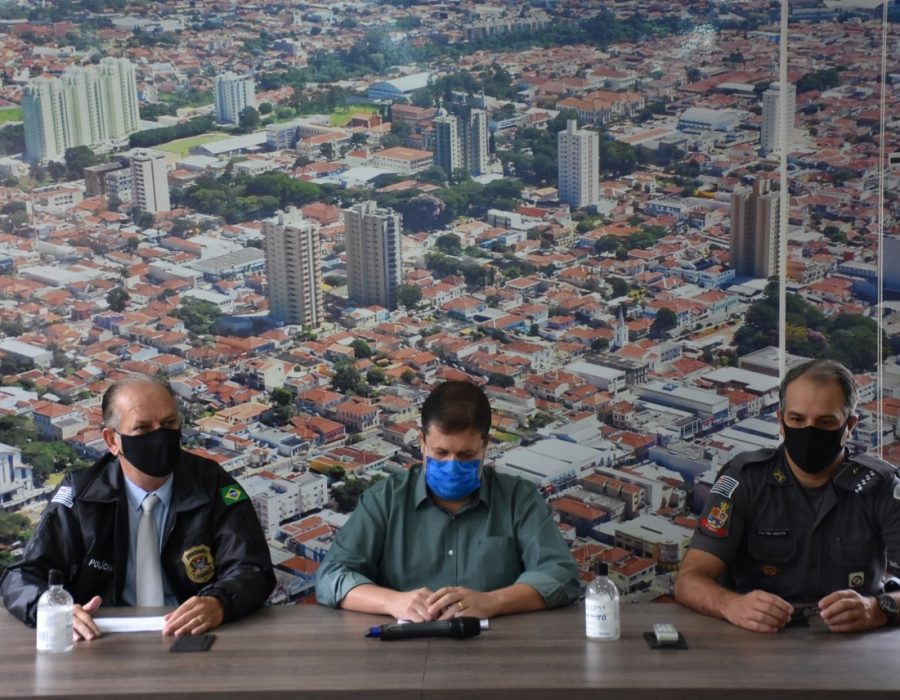 78E12F94-E611-49A9-BDAB-7FBC13B3787B