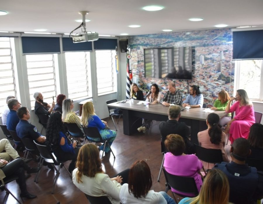 8a025b1b0d333e683c3a22e92a8160be