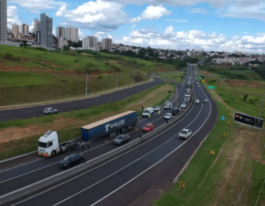 acidente-carreta-marilia-081223-768x479