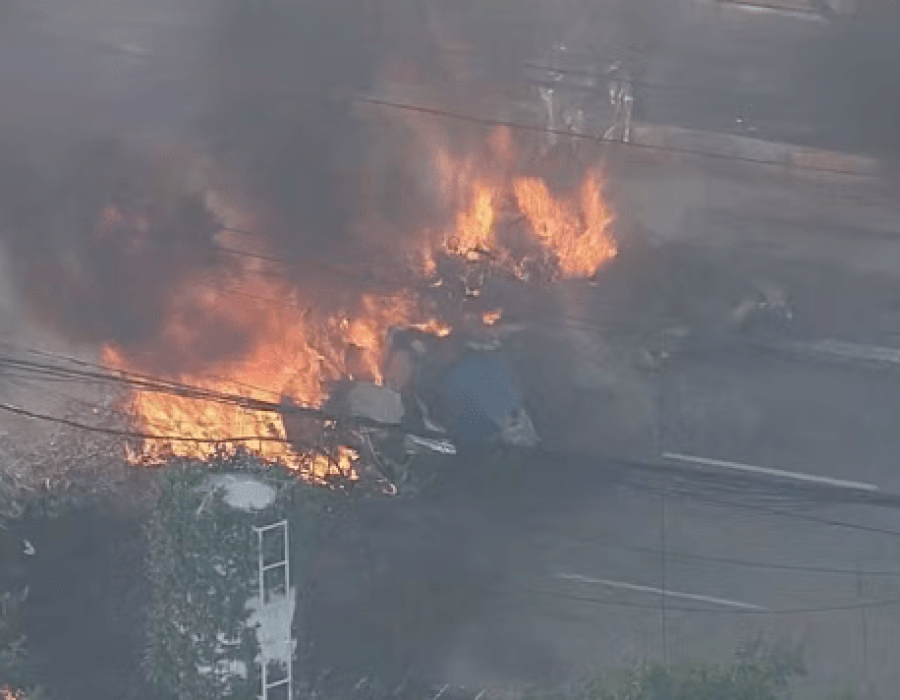 Local de queda de avião na Avenida Marques de São Vicente, Zona Oeste de São Paulo. — Foto: Reprodução/TV Globo