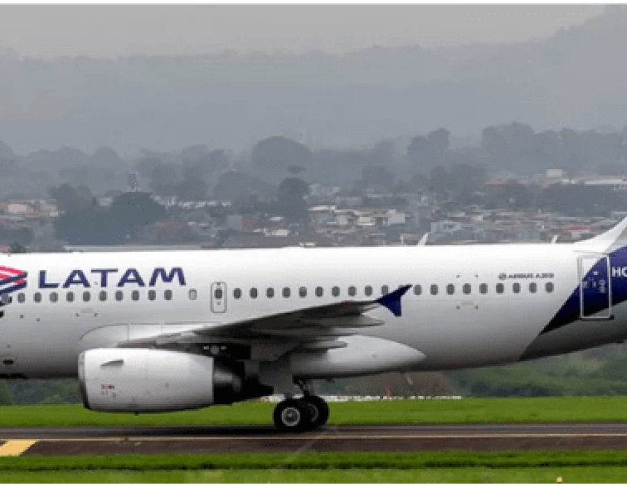 aviao-latam-bauru-180522