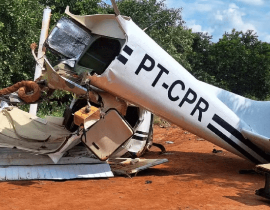 aviao-partido-meio-santa-cruz-090424-768x427