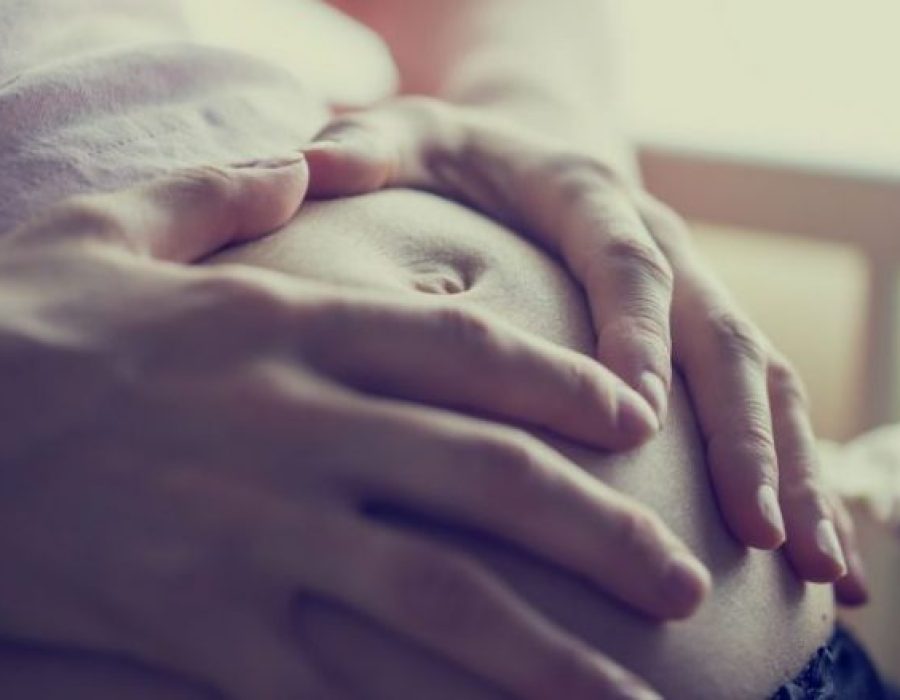 barriga-gravida-gestante-0318-1400x800-768x439