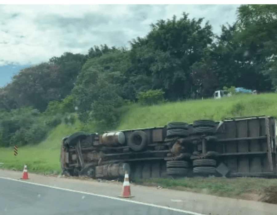 caminhao-ovos-tomba-castello-090323