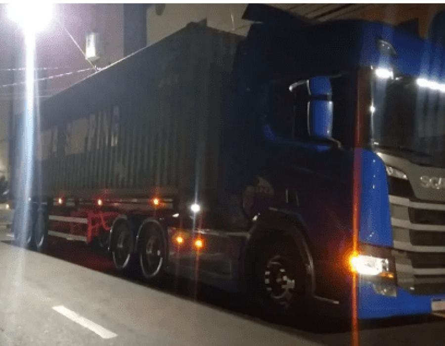 caminhao-pesticida-marilia-161123