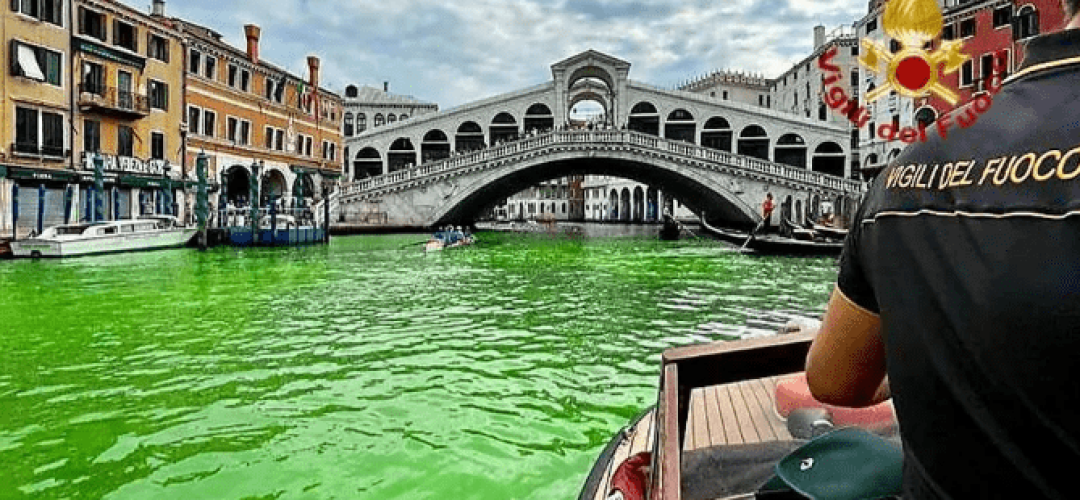 canal-de-veneza-verde-280523