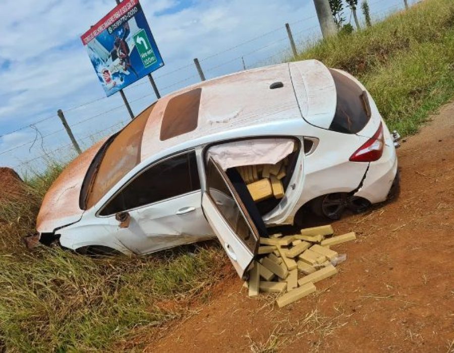 carro-droga-acidente-castello-080322