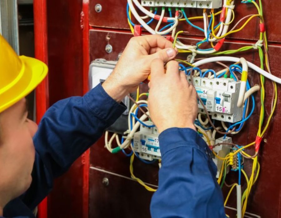 eletricista_567307042-768x517