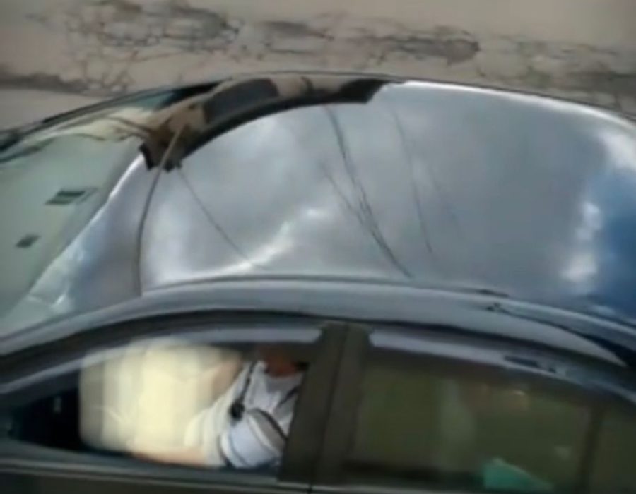 homem-e-flagrado-se-masturbando-no-centro-de-botucatu-dentro-de-um-carro-img-20220105-wa0026