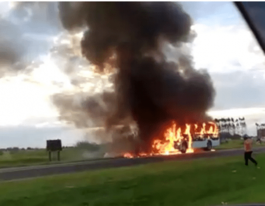 incendio-onibus-marilia-120423-768x395