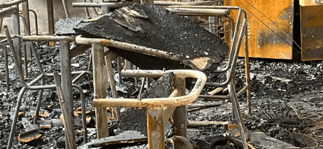 Salas de aula ficam destruídas após incêndio em escola de Bauru (SP). — Foto: Gabriel Pelosi/ TV Tem