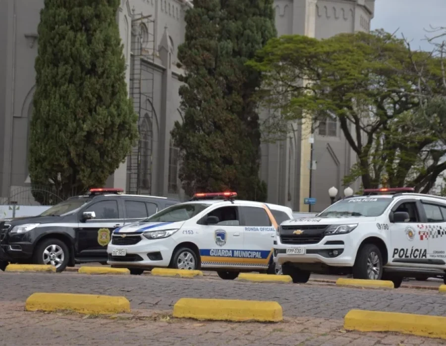 policias-catedral-botucatu-030724