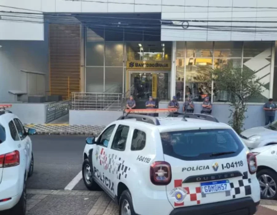 seguranca-banco-baleado-bauru-020524-768x430