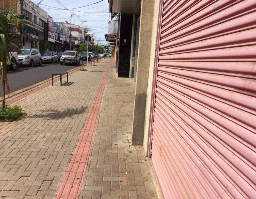 vigilancia-estadual-fechou-20-lojas-que-funcionaram-durante-decreto-em-botucatu-comercio-amando-botucatu4-1024x768